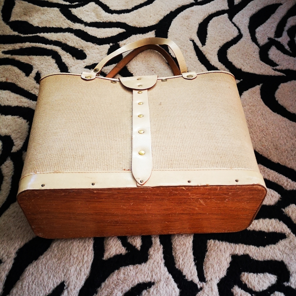 Enid Collins vintage purse